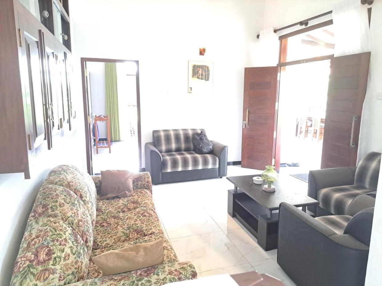 Villa 76 Weligama Exterior photo